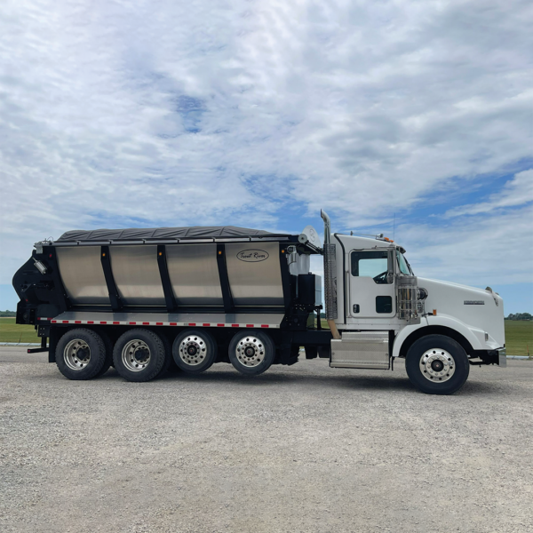2015 Kenworth T800 with New Live Bottom Trout River Dump Body | Conveyor Application Systems - CAS - Conveyor Application Systems  